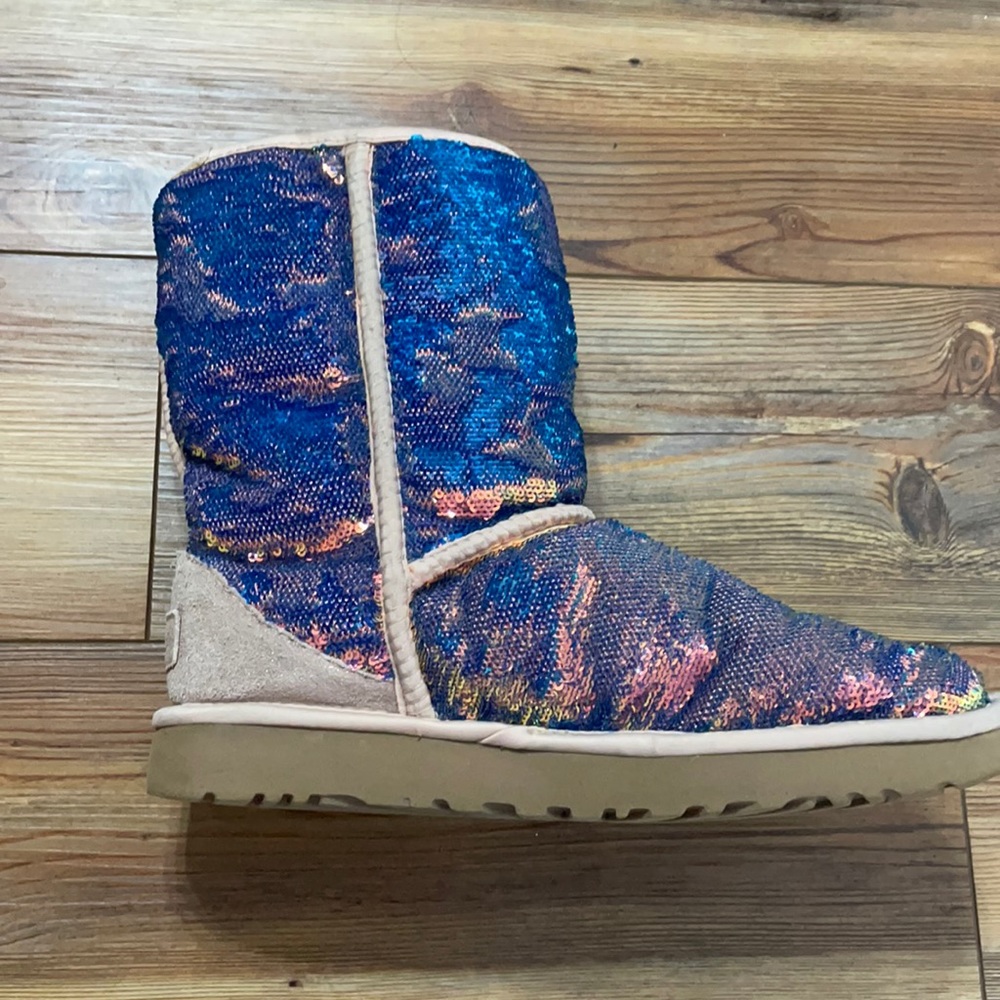 Sequin Cozy Women's Winter Boot - Blue Multi